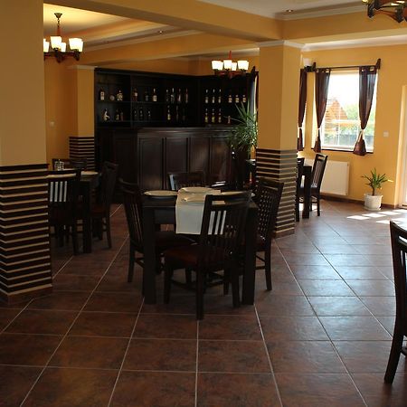 Turia Gyongyvirag Panzio Bed & Breakfast エクステリア 写真